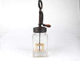 Buttermaschine Glas/Gusseisen antik – Deko / Sammlerstück