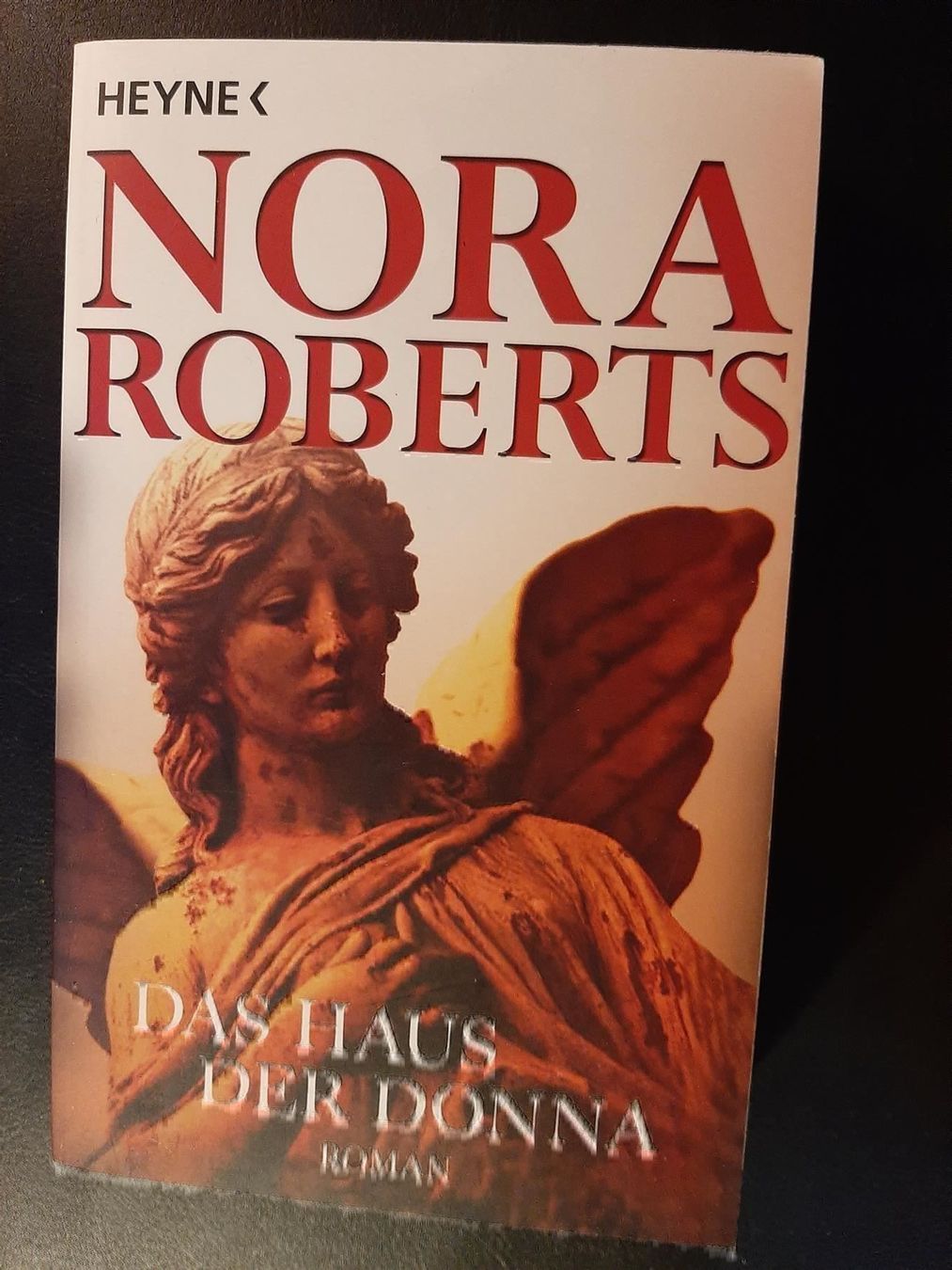 Libri: Nora Roberts Das Haus der Donna – Usato da Affoltern am Albis venduto da Sabinezc
