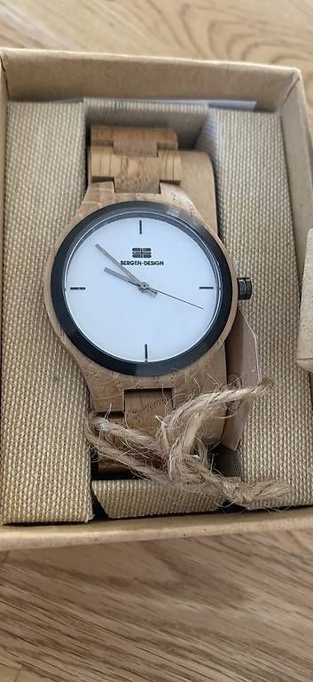 Orologi: Bergen-Design Holzuhr, NEU OVP – Usato da Endingen venduto da gygygy 1