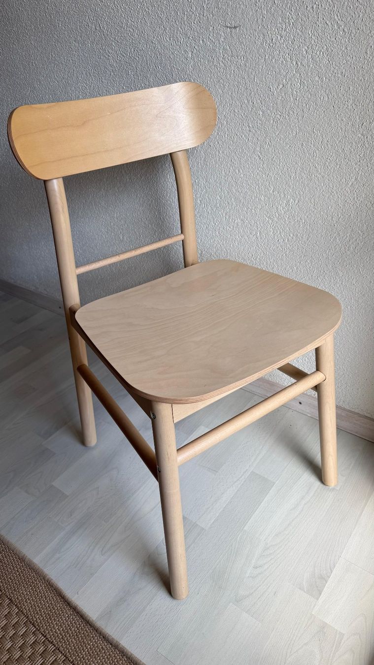 Stuhl RÖNNINGE IKEA neuwertiger Zustand (4 Stück VERFÜGBAR) (Neu ...