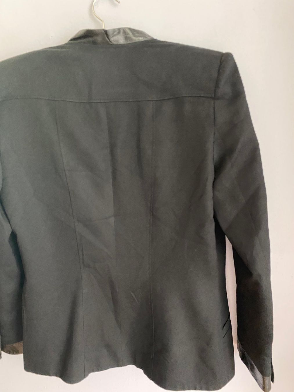 Helmut Lang Giacche: Helmut Lang Blaser – Usato da Luzern venduto da Turmliebe 1