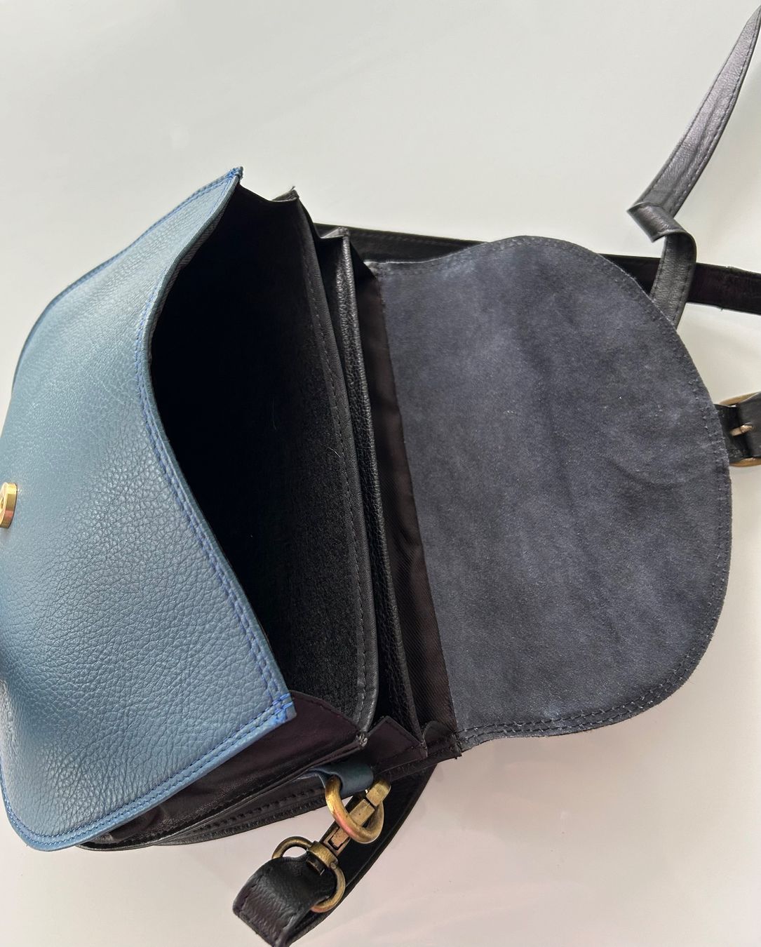 Taschen für Damen: AuGré, Umhängetasche, Leder, blau NEU – Neu (gemäss Beschreibung) aus Seuzach von Megane1 2