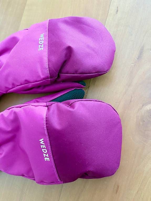 Decathlon Guanti: Skihandschuhe / Kinderhandschuhe 8 Jahre – Usato da Dietlikon venduto da Pmt_zh 3