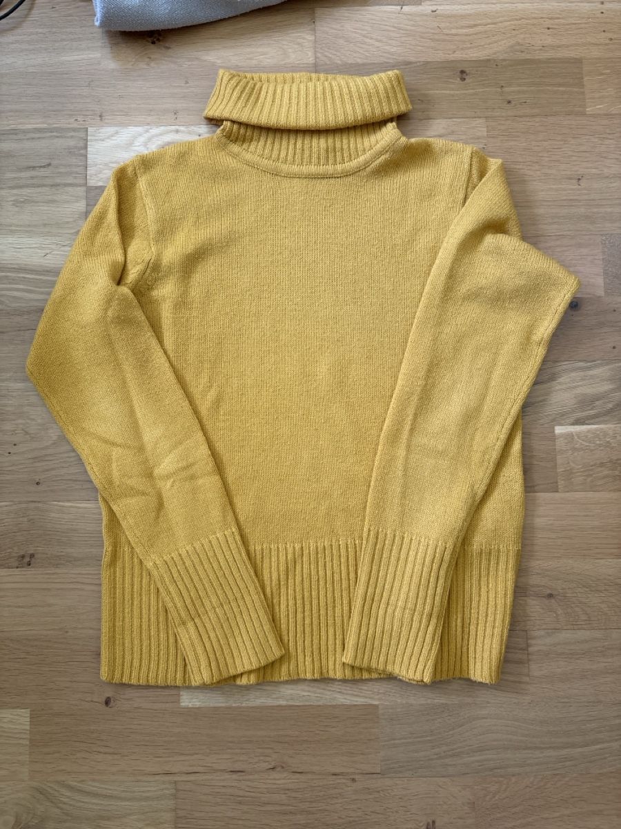 Maglioni & Felpe: Janina Rollkragenpullover Senfgelb – Nuovo (secondo la descrizione) da Grosshöchstetten venduto da annalena288