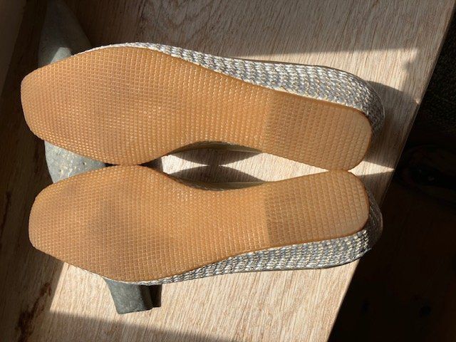 Damenschuhe: chaussures dorées T 38 neuves – Neu (gemäss Beschreibung) aus Colombier VD von DENYSE01 2