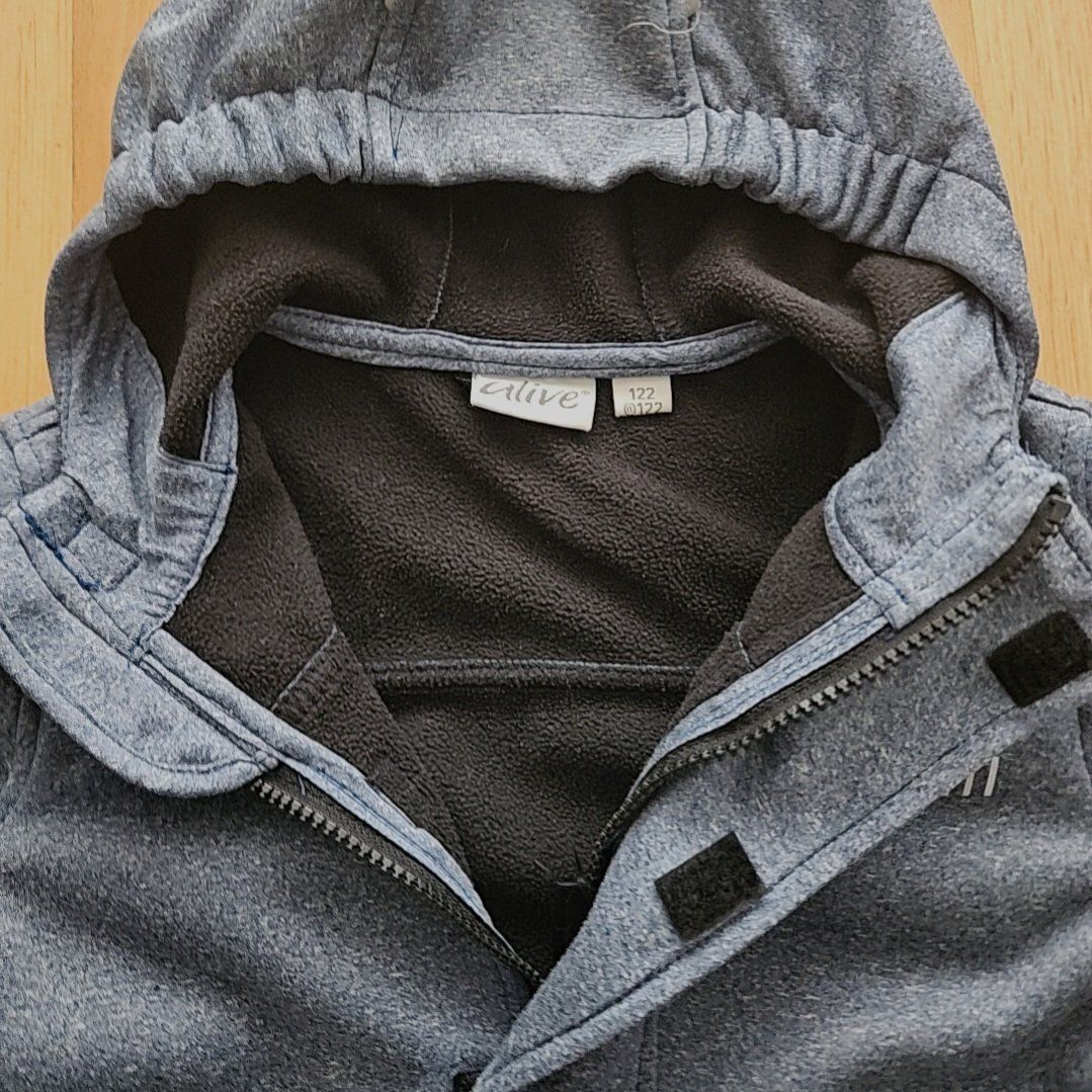 Giacche & Cappotti: Softshell Jacke Kind Grösse 122 – Usato da Utzenstorf venduto da and_c8wy 2