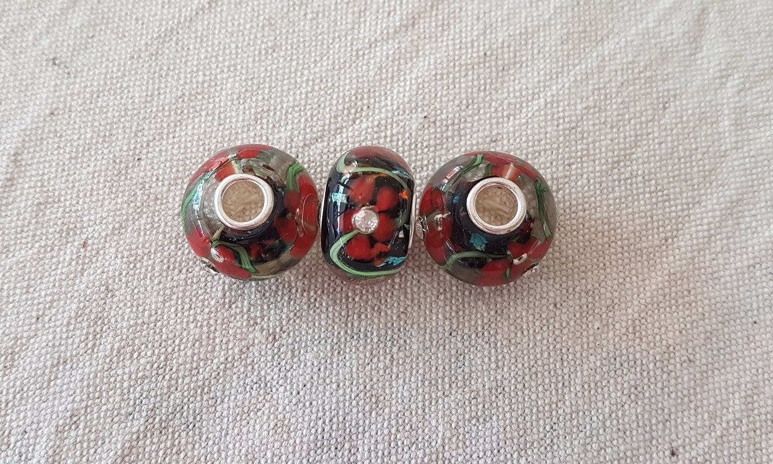 Perle (finte): Lampwork Glasperle mit Blumen und Strass Glass bead – Nuovo (secondo la descrizione) da Langenthal venduto da flowersNbirds 1