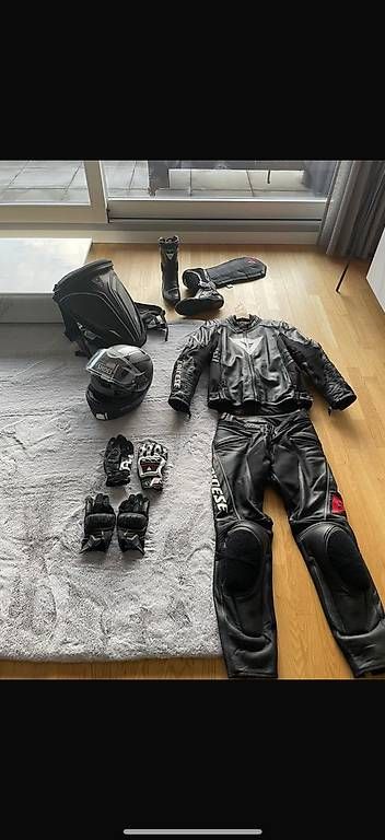 Completi, tute sportive e funzionali: Motorrad Bekleidung  – Usato da Walchwil venduto da hea_j96w 1