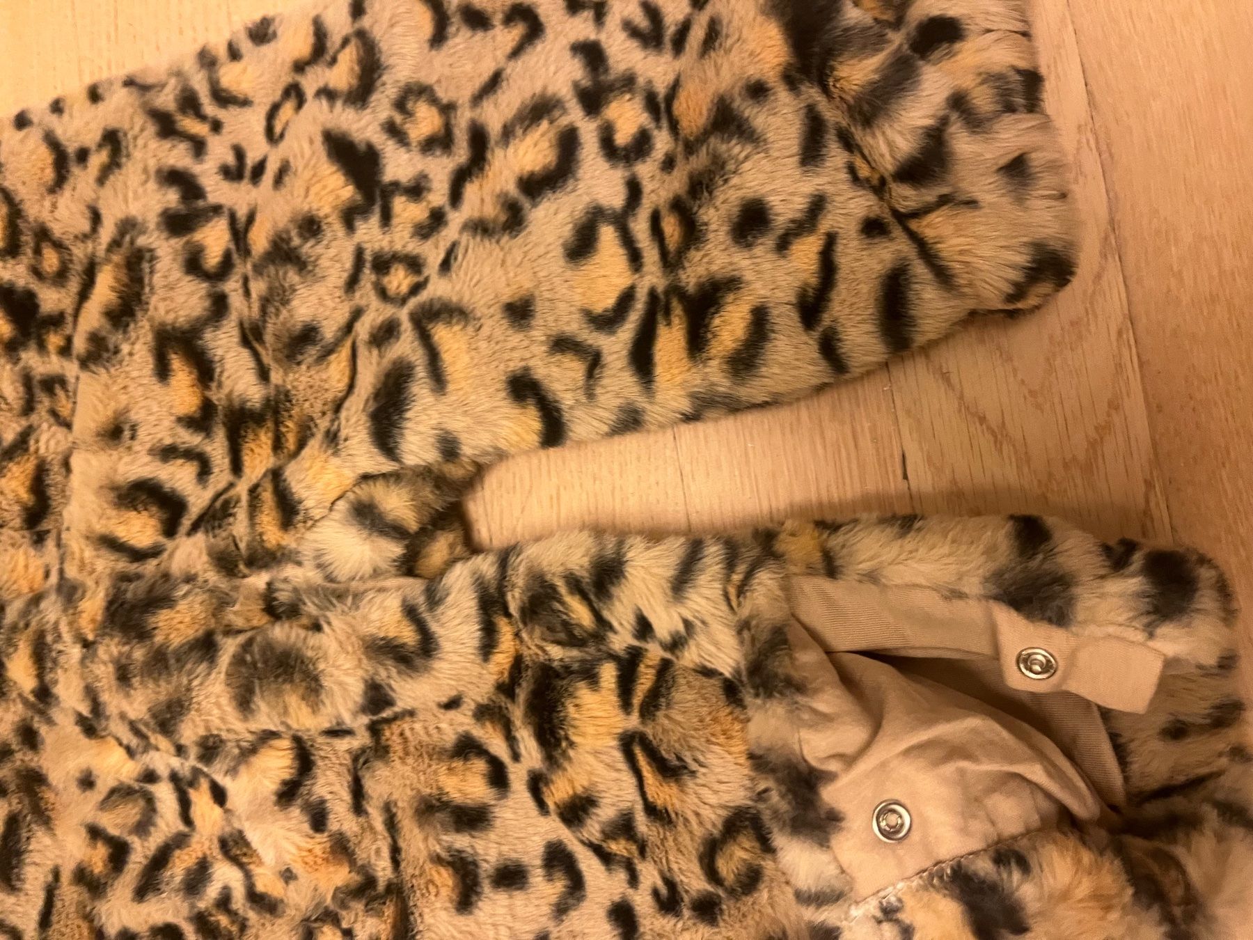 Tute: Overall Leopard Faux Fur NEU – Nuovo e nell'imballaggio originale da Oberglatt ZH venduto da Sale12 3