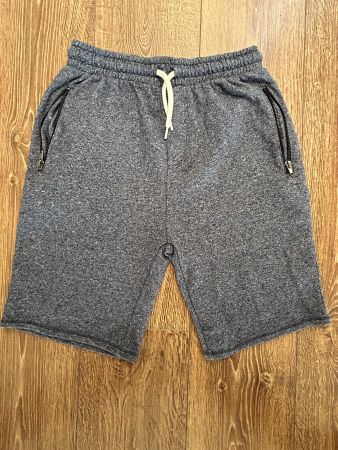 Nagelneue Next Sweat-Shorts mit Reissverschlusstasch.–Gr.170