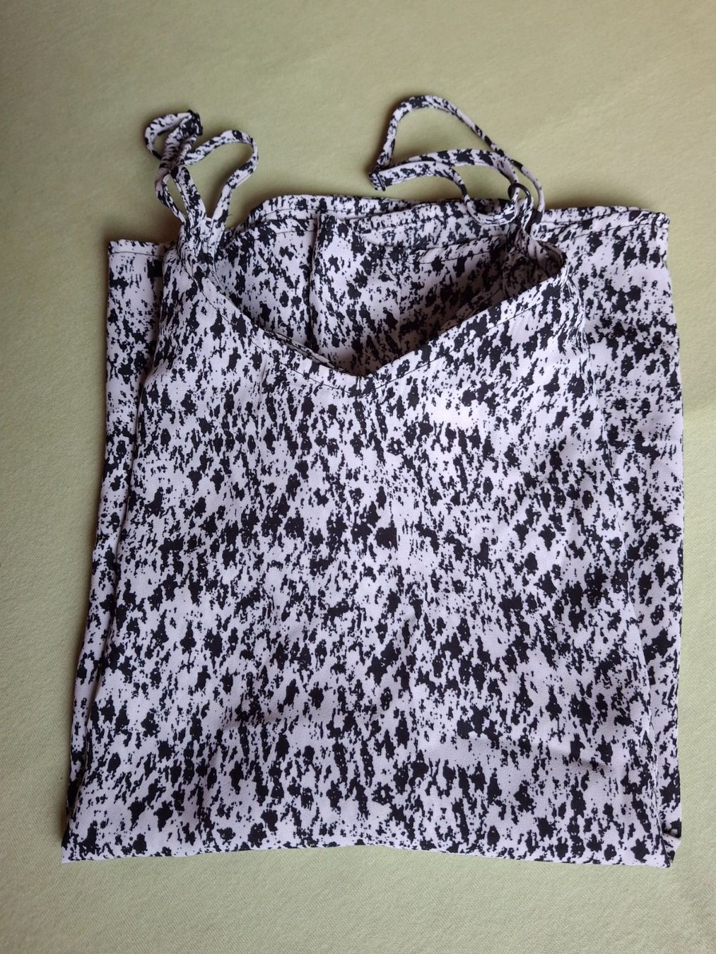 Zebra Tops: Haut fluide petit col en V taille S marque Zebra – Gebraucht aus Villiers von san_jn5w 6