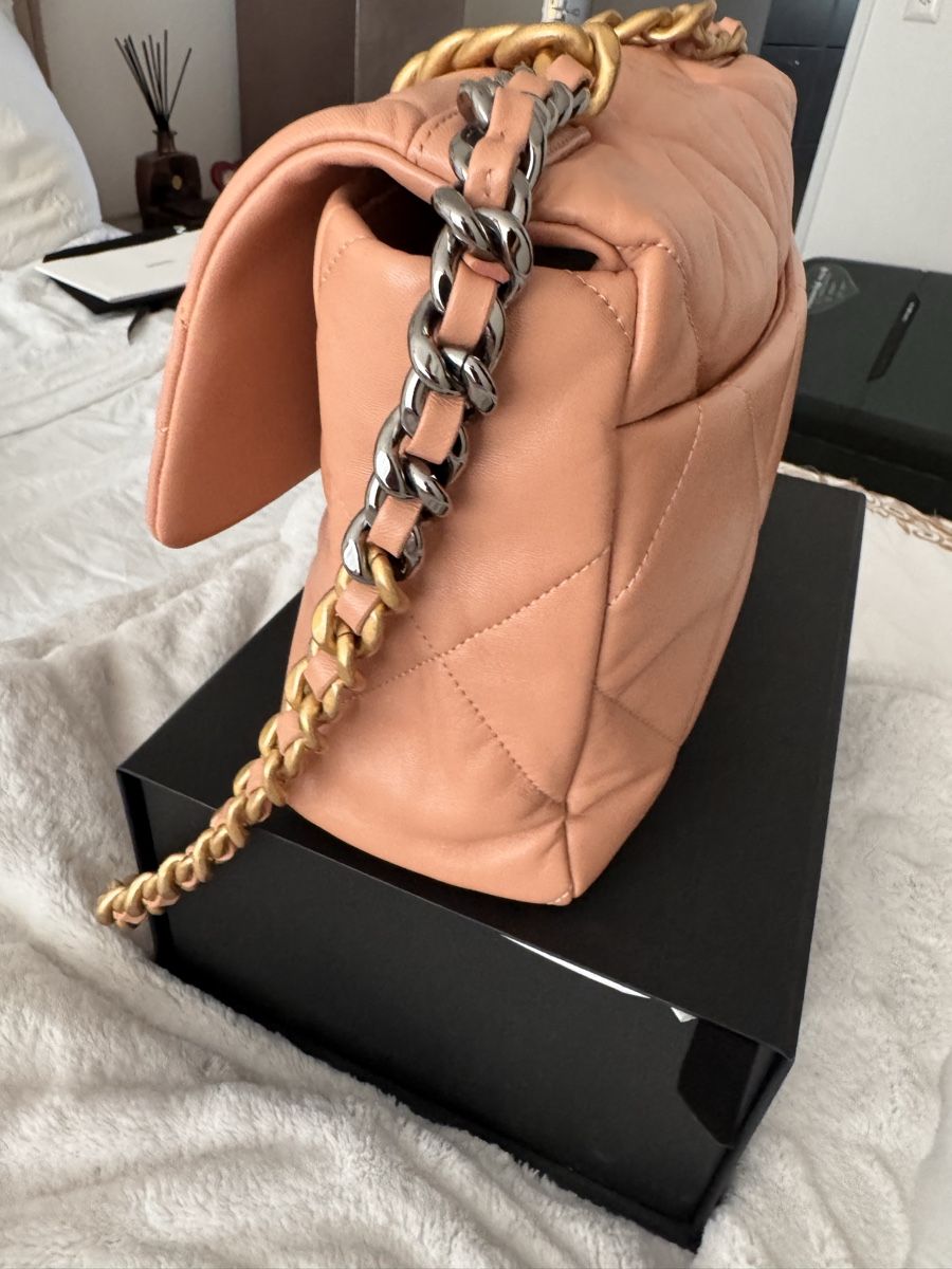 Chanel Borse da donna: Chanel 19 Tasche NEU – Nuovo (secondo la descrizione) da Zürich venduto da NNK28 6