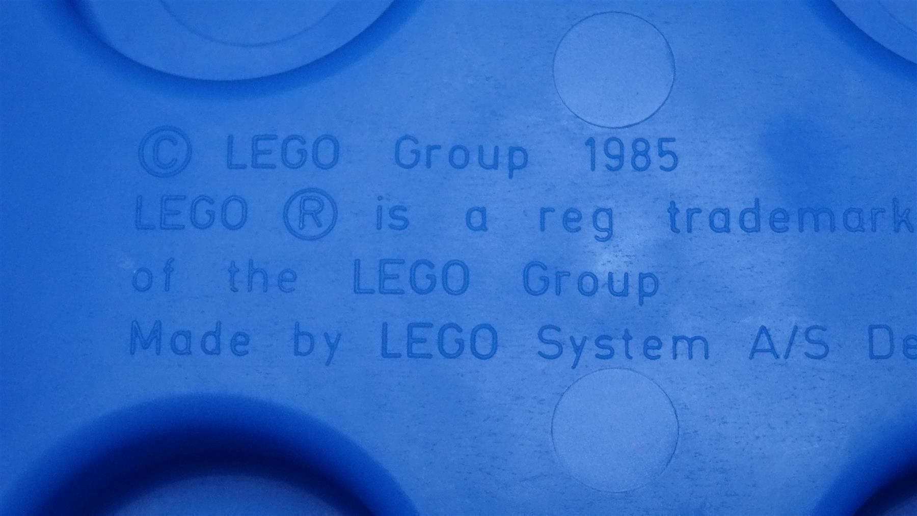 Lego Giocattoli: Midi-Lego Box mit 4 Noppen blau – Usato da Lupfig venduto da Buerkli20 2