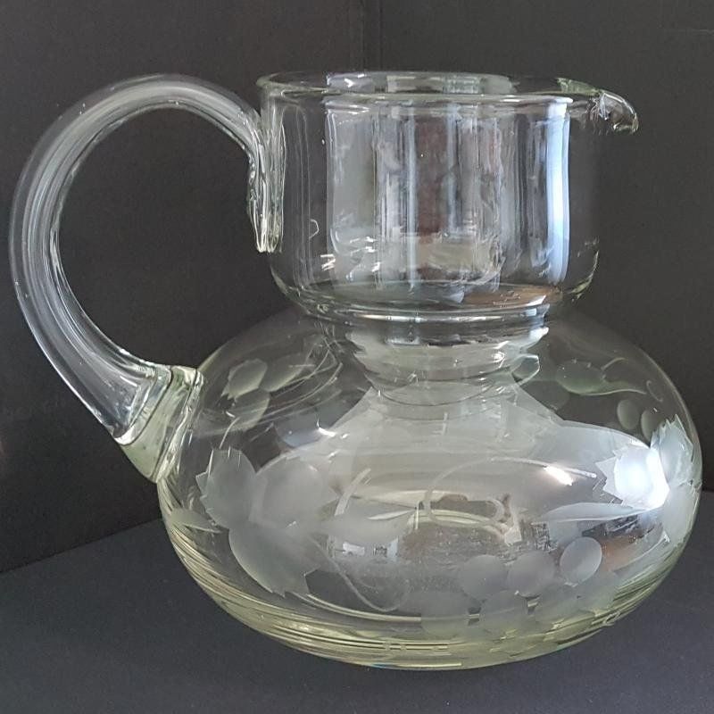 Caraffe: Karaffe mit Weinranken Motiv – Usato da Kaltbrunn venduto da Condor2 1