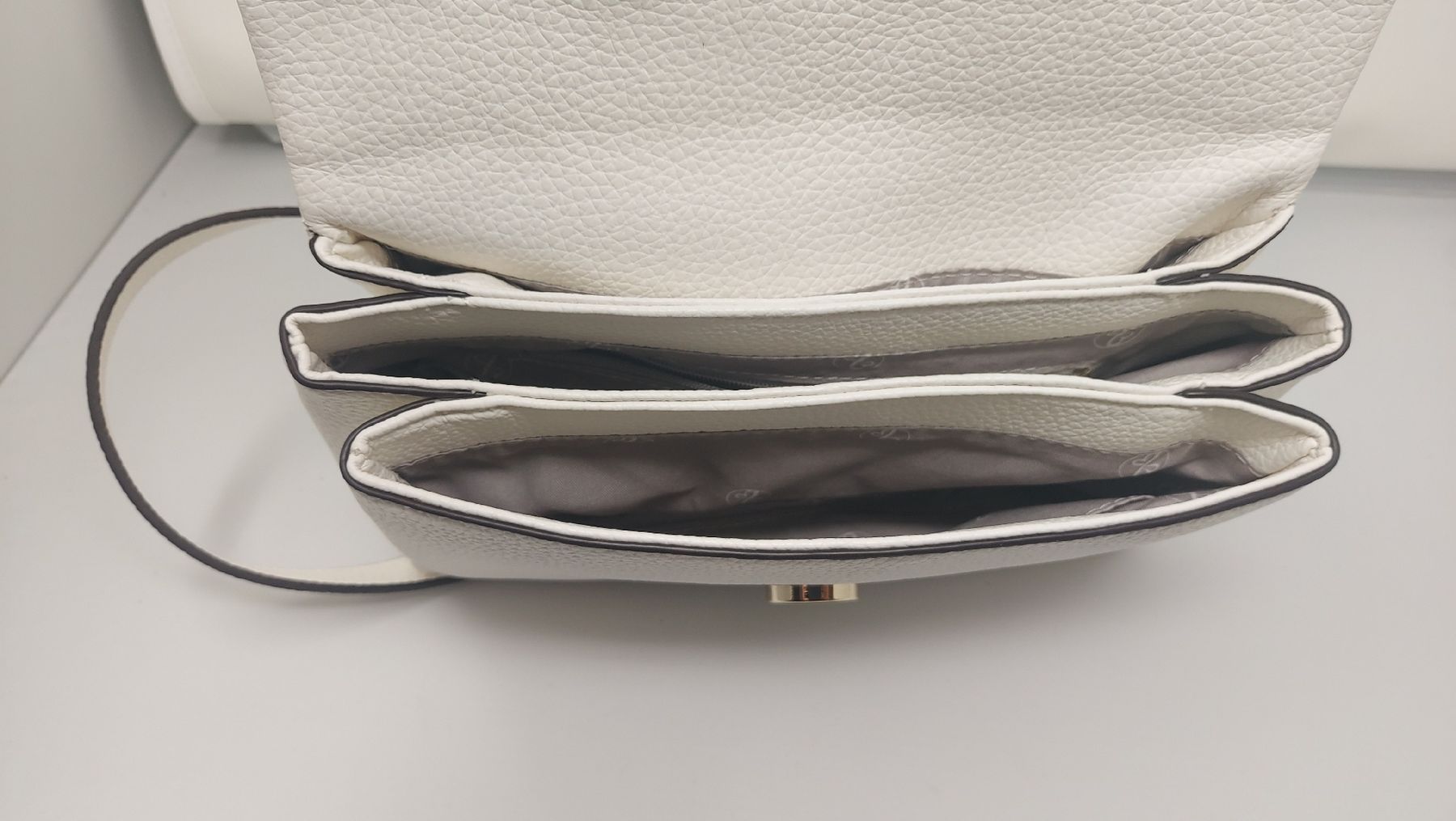 Borse da donna: Handtasche – Usato da Meisterschwanden venduto da phaus38 2