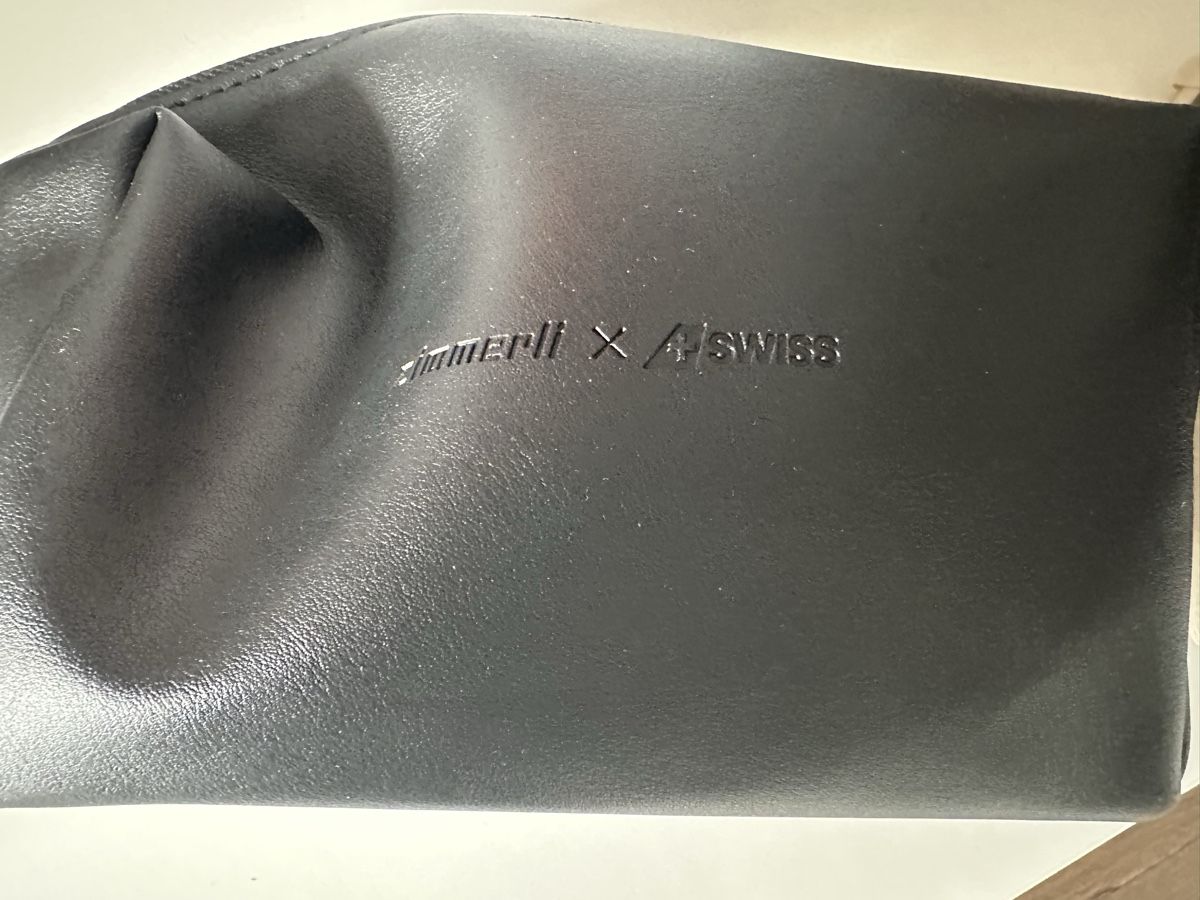 Custodie per cosmetici: ZIMMERLI x SWISS Kulturbeutel First Class – Nuovo e nell'imballaggio originale da Büren SO venduto da Nico59