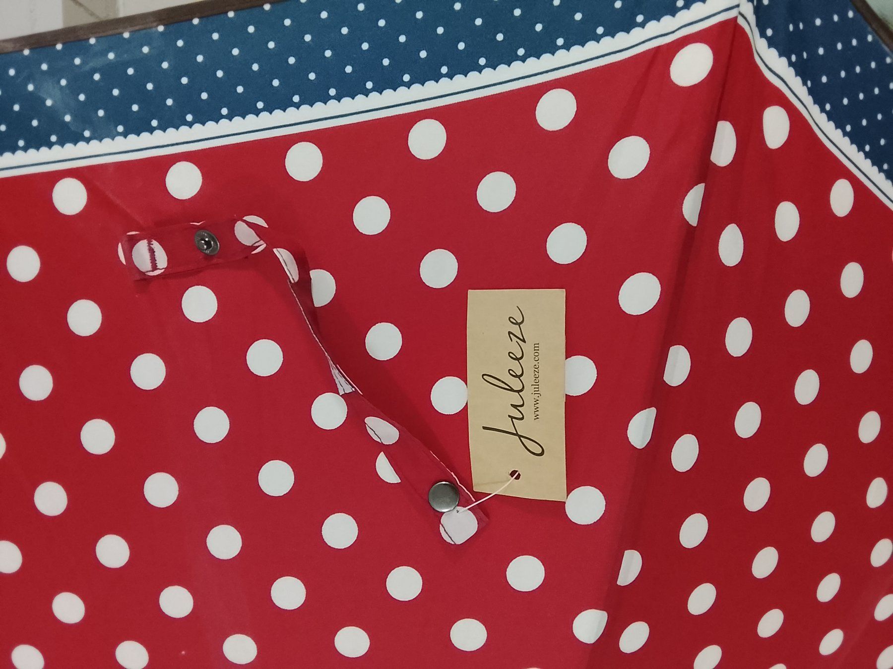 Regenschirme: Regenschirm - neu – Neu und originalverpackt aus St. Gallen von Fluros 3