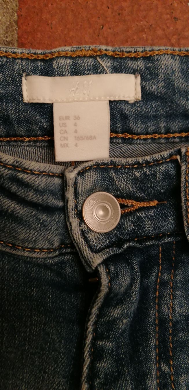 Pantaloni: Jeans 34/36/ 158 – Usato da Solothurn venduto da Shanty.20 3