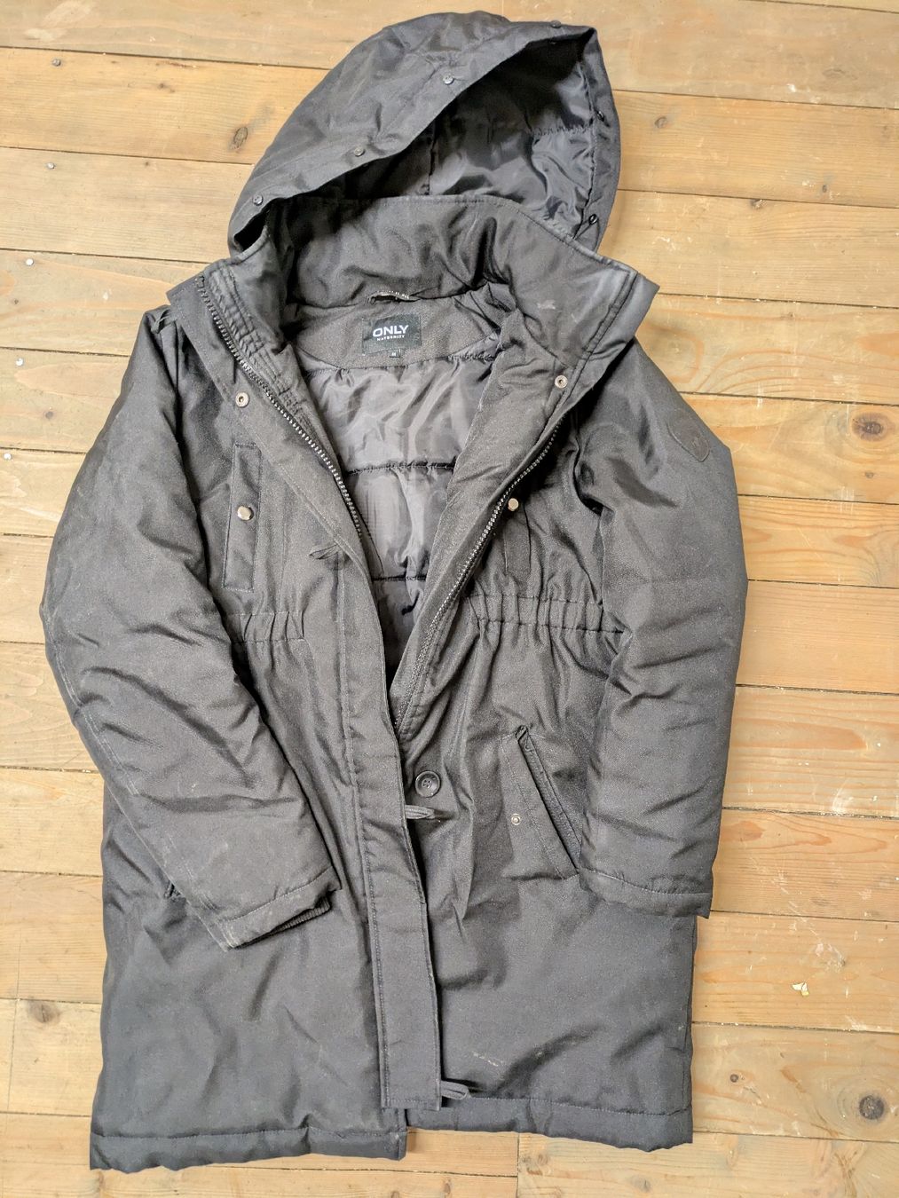 Cappotti: Wintermantel ONLY Maternity, Grösse M, Schwarz – Usato da Winterthur venduto da SweetPea90