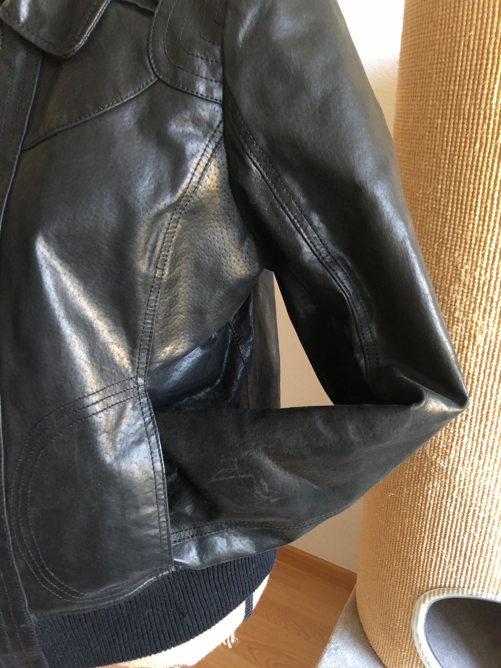 Vestes: Veste en cuir noir – Style – D'occasion à Biel/Bienne par Lianumi 3