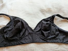 BH schwarz bügellos vob Playtex E90, neu