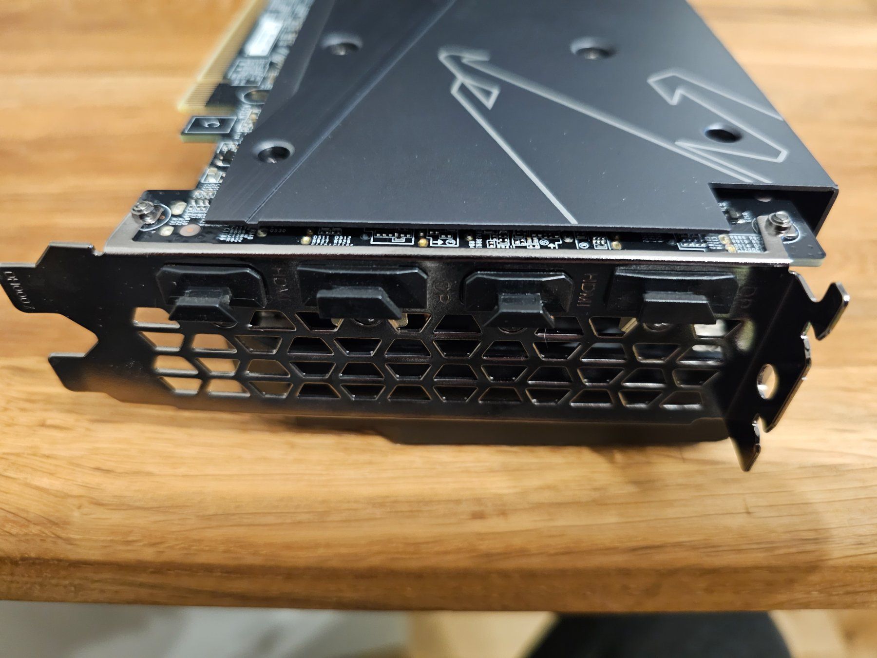 Nvidia Schede grafiche: AORUS GeForce RTX 3060 Ti ELITE 8G – Usato da Pfäffikon ZH venduto da Roemerr 6