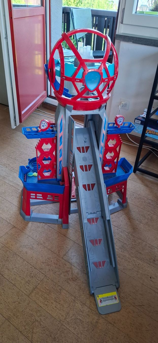 Giocattoli: Paw Patrol Tower ohne Figuren – Usato da Rüschlikon venduto da m_andres