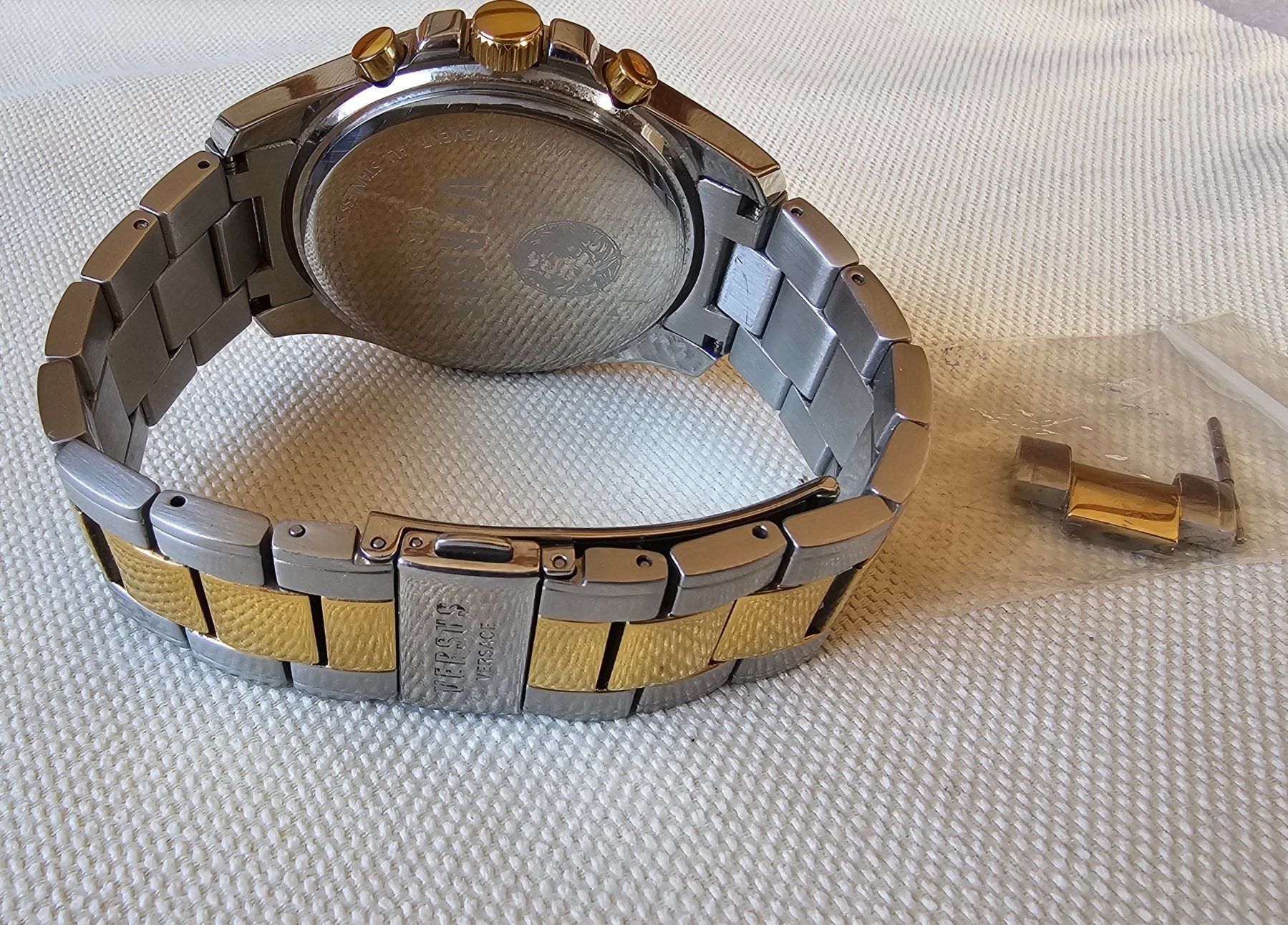 Versace Orologi: VERSUS VERSACE Chrono Elegante Herrenuhr 47mm – Usato da Speicher venduto da Lemore 6