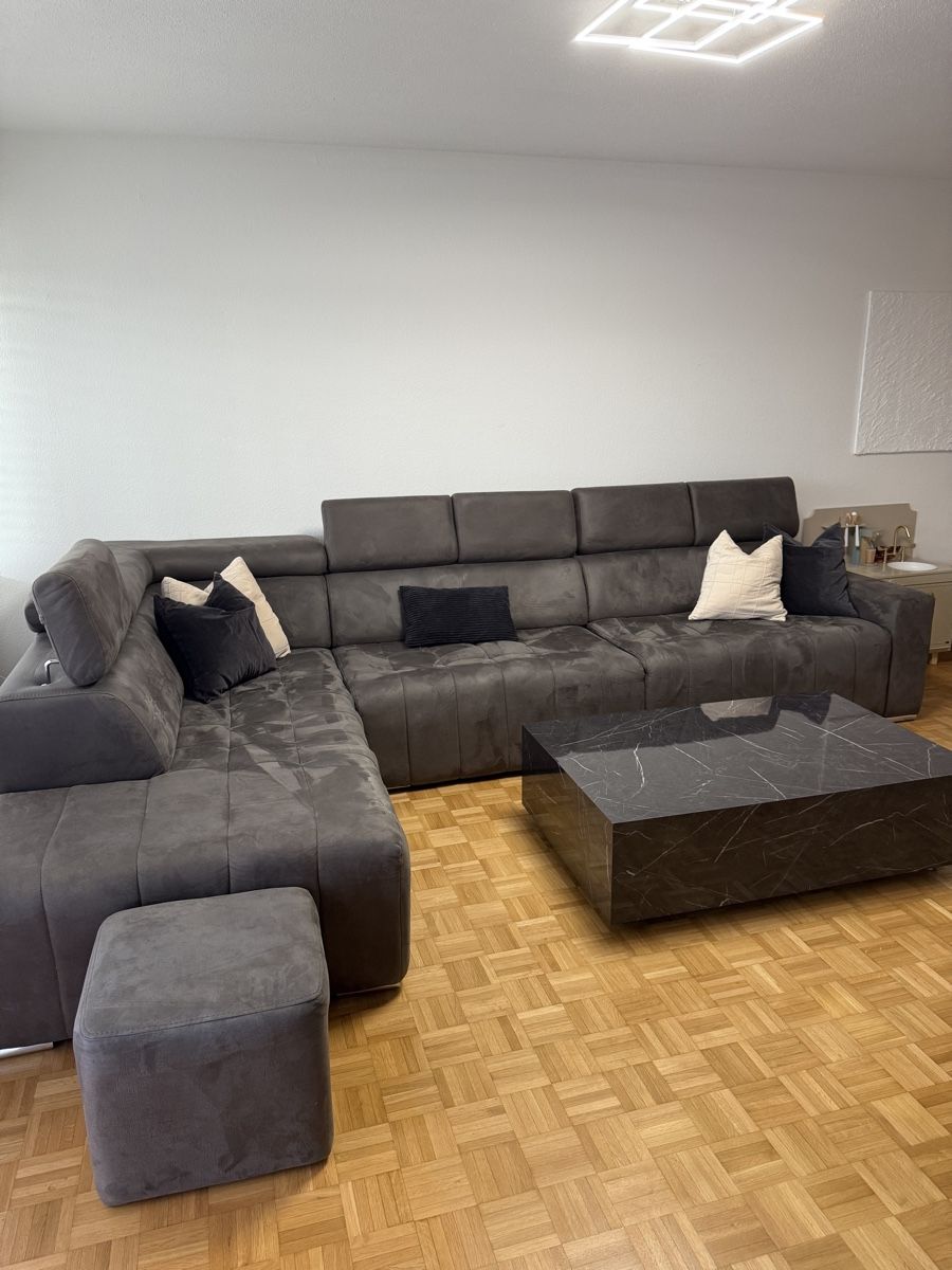 Divani: Ecksofa anthrazit 350x210cm mit Hocker gut erhalten – Usato da Winterthur venduto da fij_f65r 1