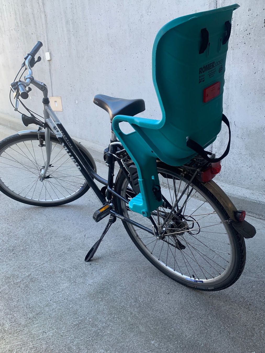 Villiger Damenfahrrad mit Kindersitz Rmer Jolly (Gebraucht) in Mels fr  CHF 100  nur Abholung auf Ricardo kaufen
