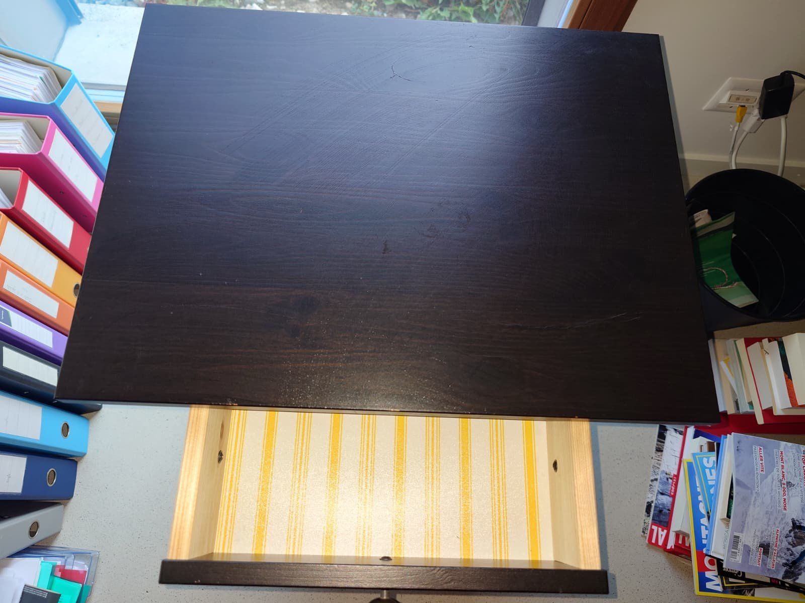 Ikea Tables de nuit: Table de chevet – D'occasion à La Tour-de-Peilz par MatthieuB1 4