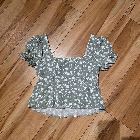 Bluse grün weiss mit Blumen XS