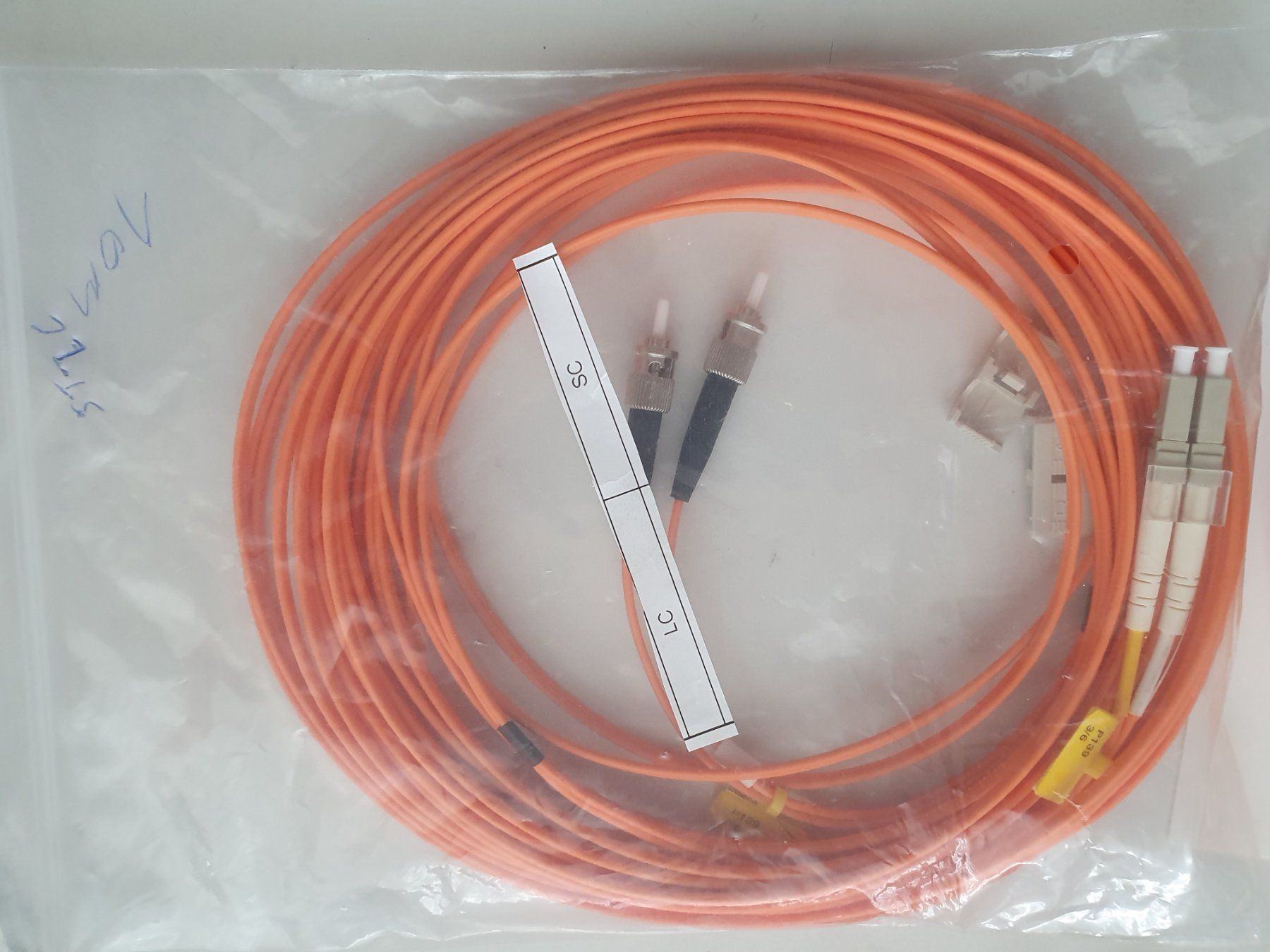 Cavi: LWL-Patchkabel Glasfaserkabel LC-SC LC - SC Duplex, 10 m 10m – Nuovo (secondo la descrizione) da Zürich venduto da Alibaba1234