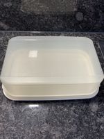 Tupperware Behälter