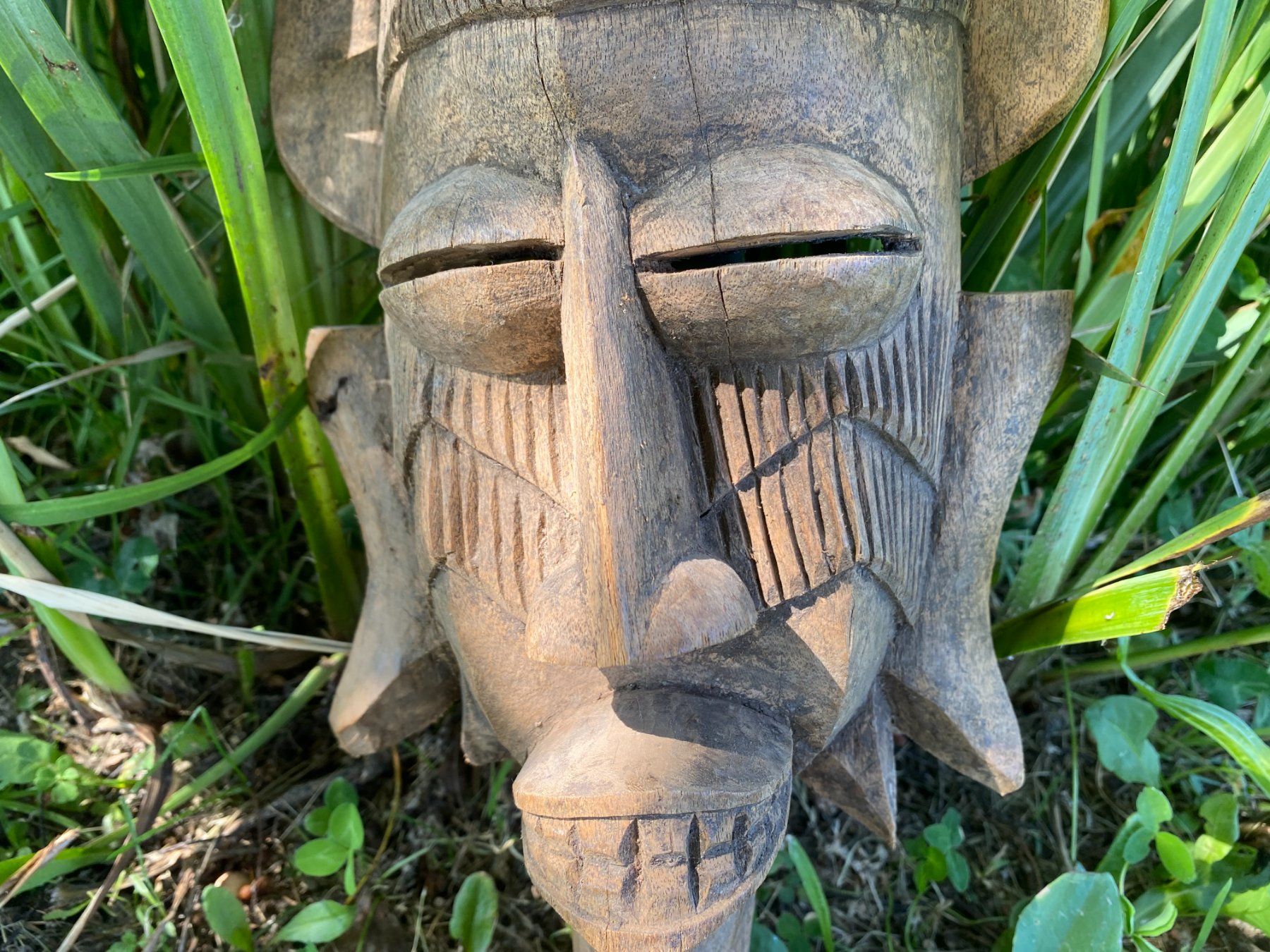 Internationale Kunst: Afrikanische Maske aus Holz 50x20x11cm – Gebraucht aus Vacallo von cri_229f 3
