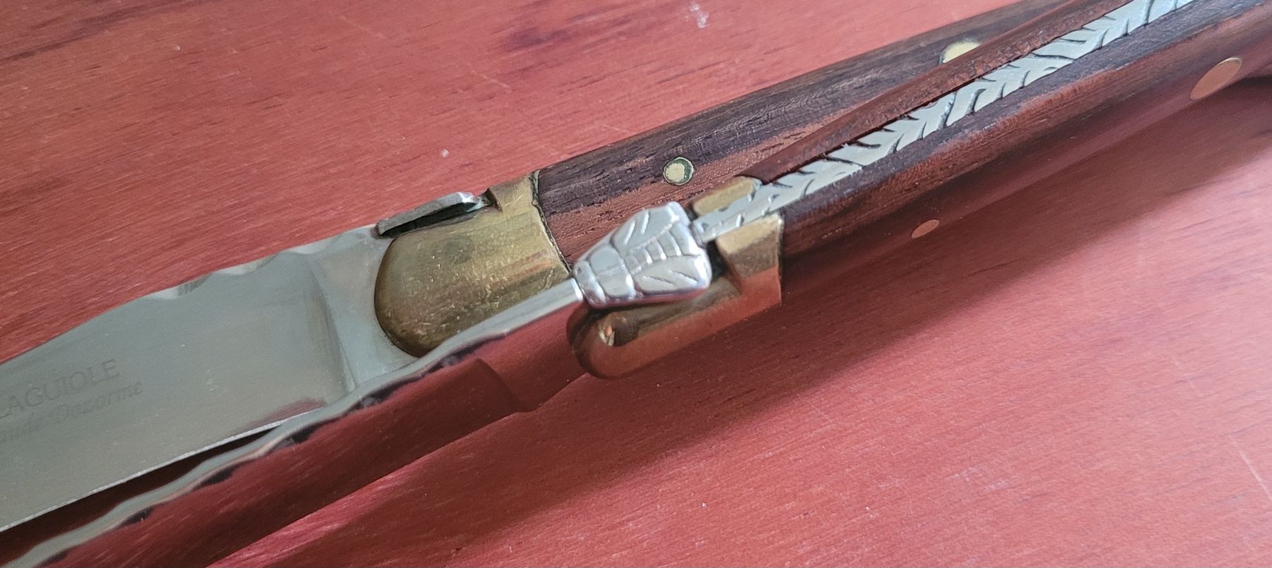 Laguiole Coltelli: couteau laguiolle – Nuovo e nell'imballaggio originale da Genève venduto da uneautresaison 1