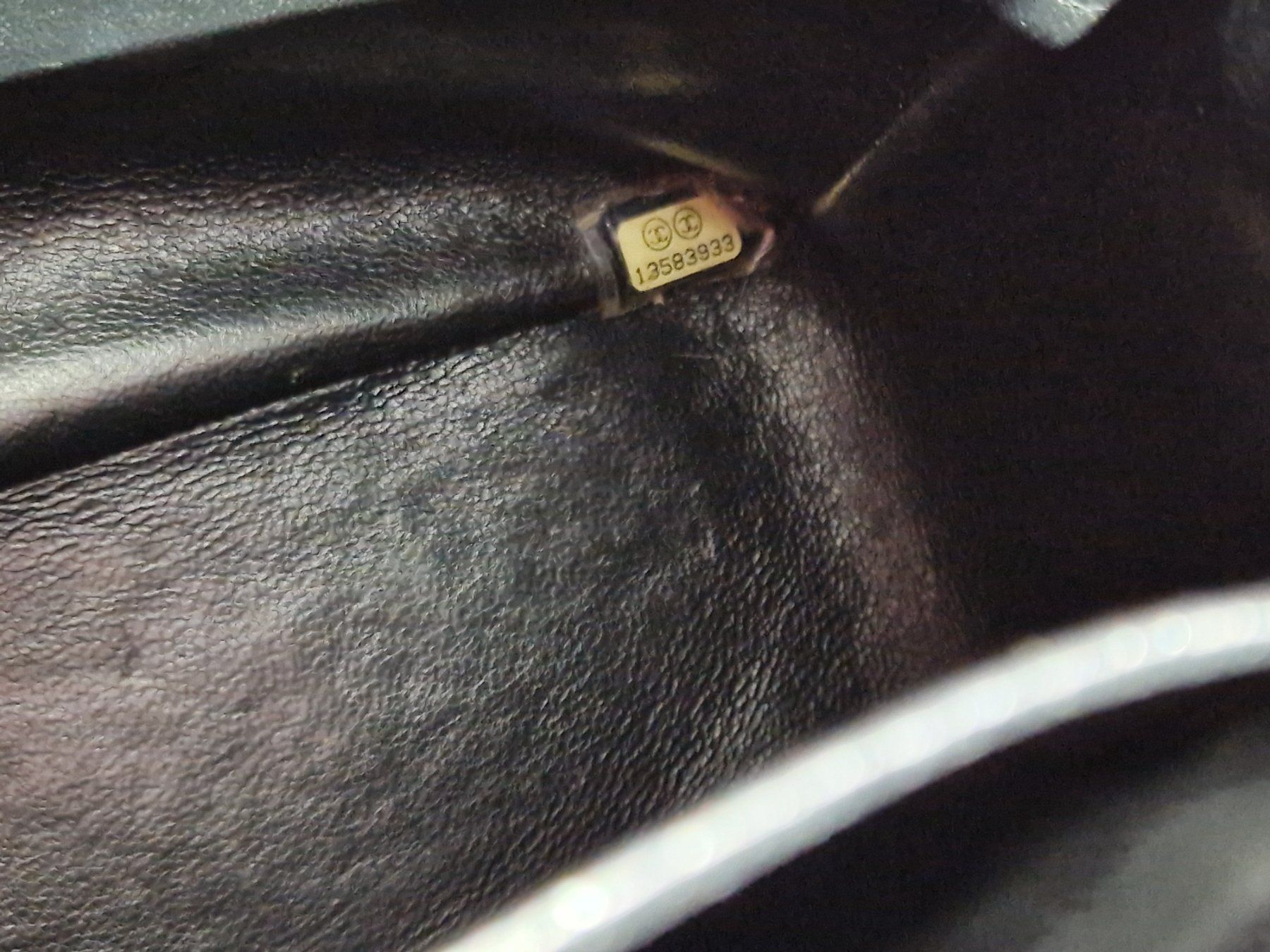 Chanel Borse da donna: Chanel Classic Caviar Jumbo mit silber Hardware !!! – Usato da Flühli LU venduto da Conny_88 5