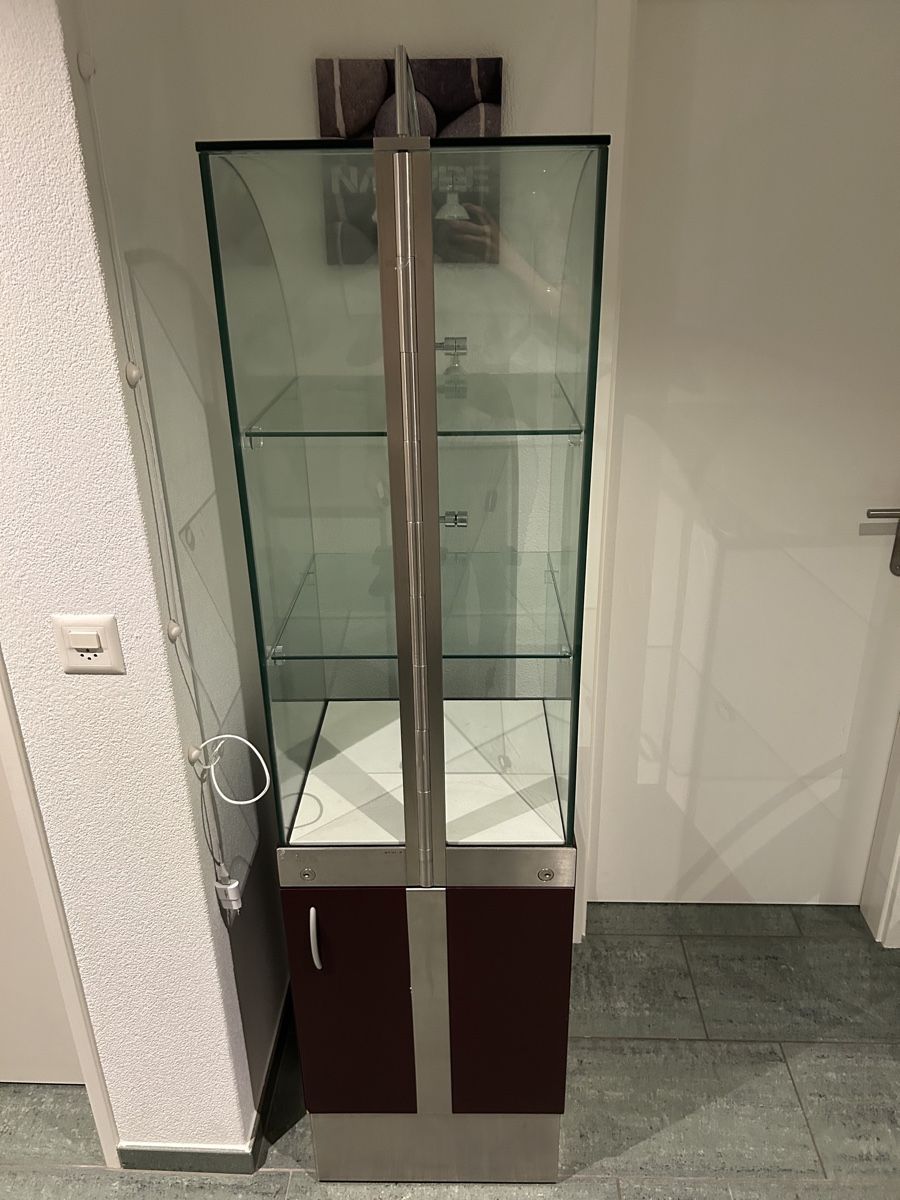 Vetrine: [NEU]: Glas Vitrine mit Beleuchtung – Nuovo (secondo la descrizione) da Arni AG venduto da CreaFlex 2