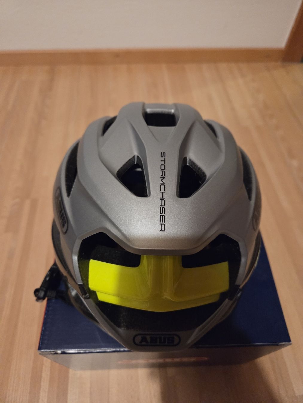 Abus Caschi: Abus Stormchaser Neu – Nuovo e nell'imballaggio originale da Buchs SG venduto da nic_2pmb 2