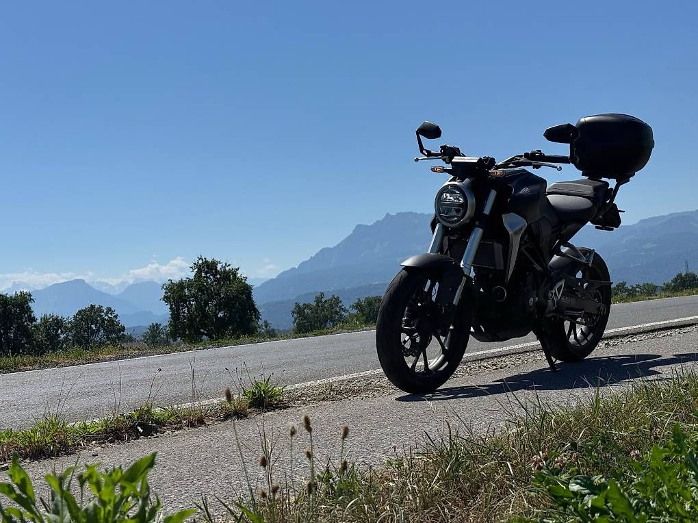 Honda Strada: Honda CB300R Schwarz – Usato da Root venduto da Shadow86 4