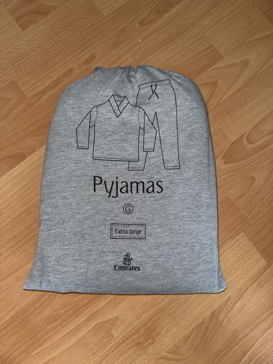 Brand new Emirates First Class XL Pyjamas Set Grey | Kaufen auf Ricardo