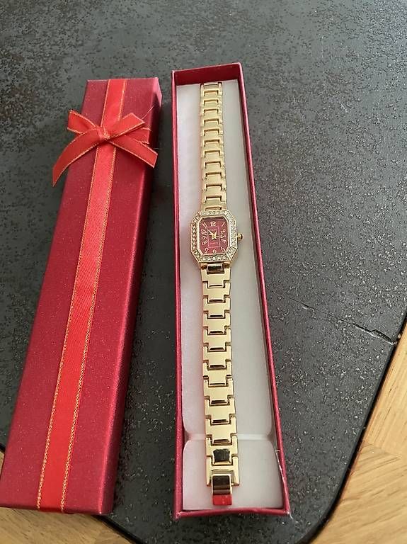 Uhren: Armbanduhr  Damenuhr  – Gebraucht aus ossingen von franco057