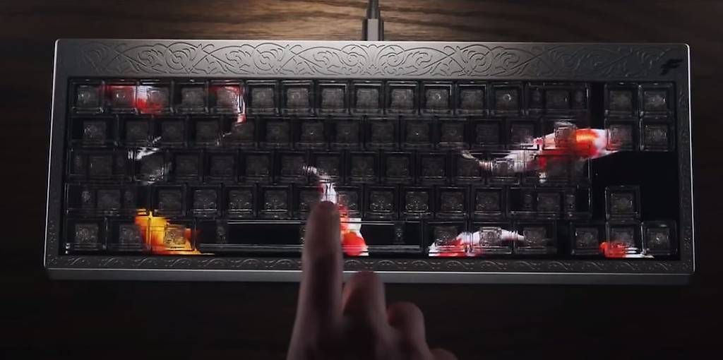 Claviers: Finalmouse Centerpiece Pro Tastatur / neu – D'occasion à Muttenz par SpionRex