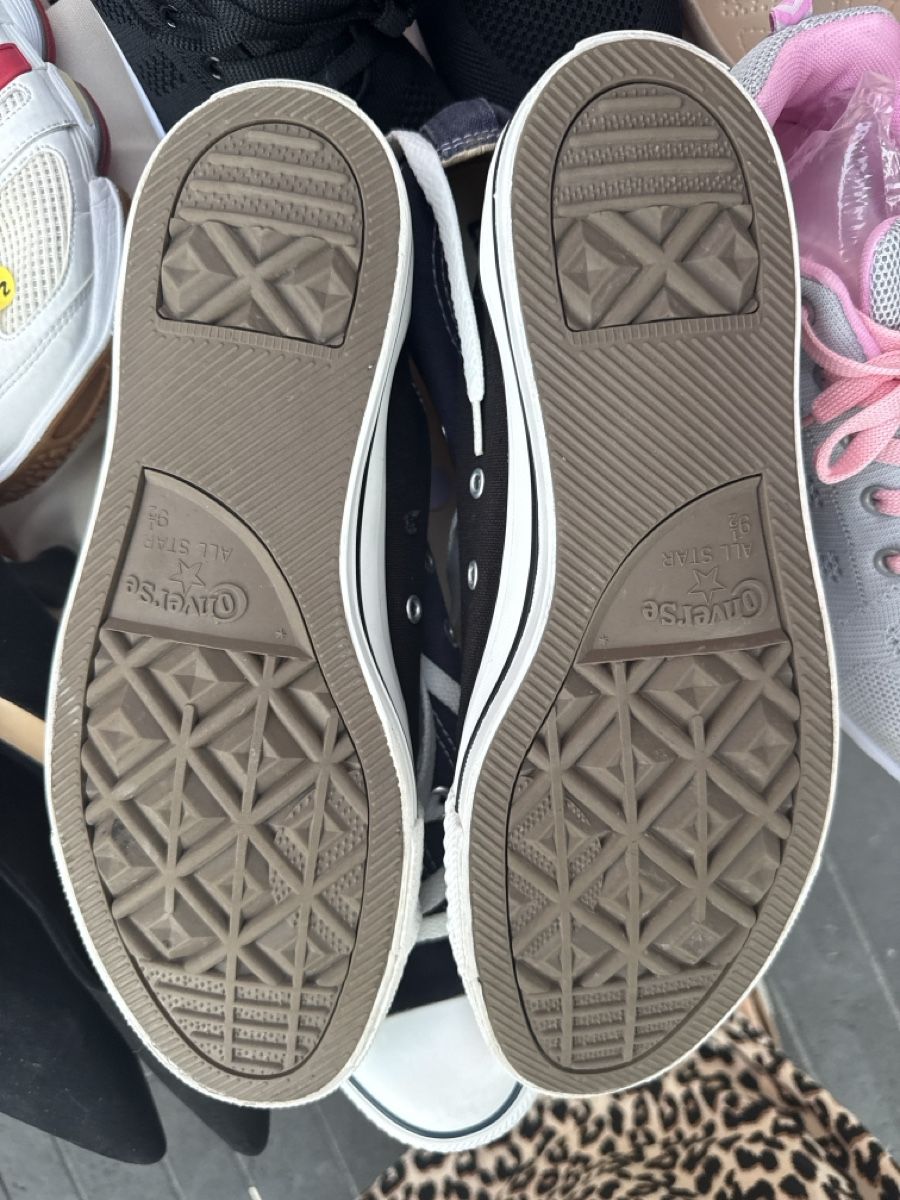 Converse Herrenschuhe: Converse Turnschuhe Schwarz   – Neu (gemäss Beschreibung) aus Pfaffhausen von Beli94 1
