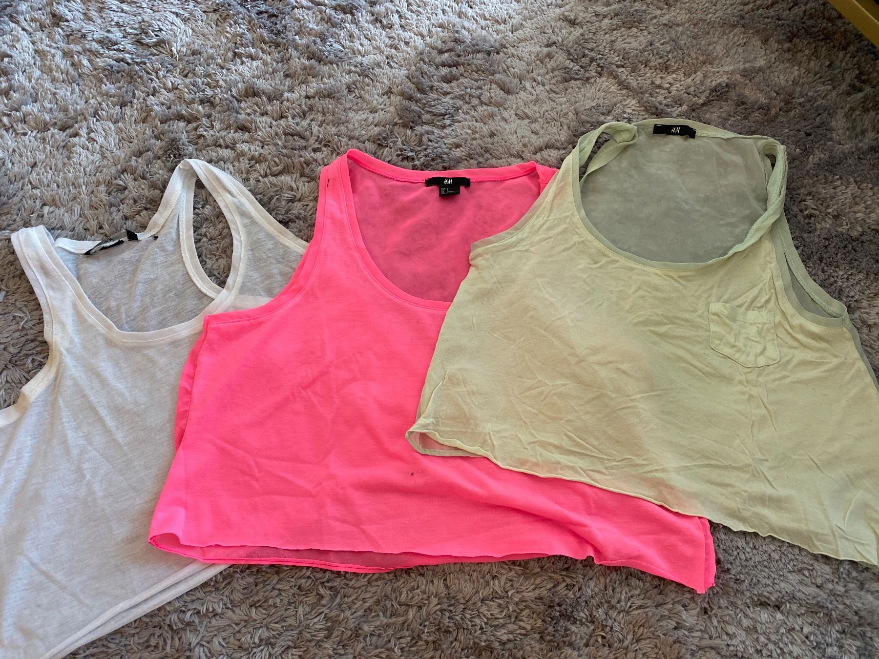 H&M T-shirt: Crop top – Usato da Zürich venduto da lcl_r88r