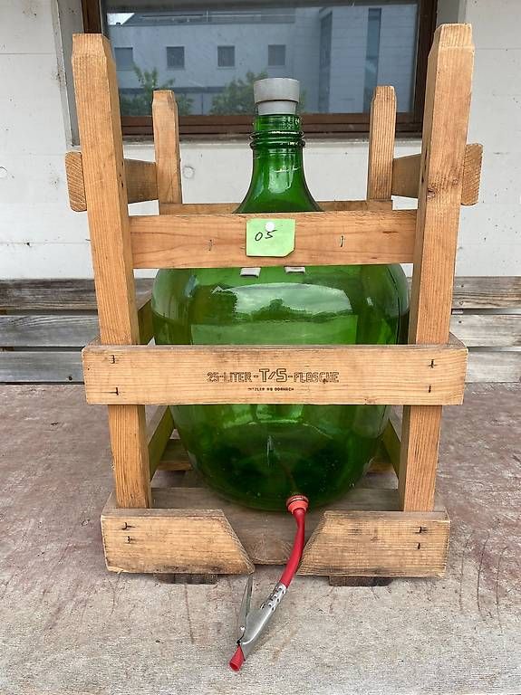 Accessori: Grüne Glasflasche – Usato da Rain venduto da wemathis67