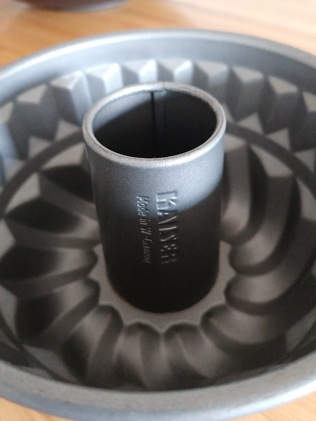 Kaiser Teglie da forno: Kaiser Backform 17cm – Usato da Kaltbrunn venduto da Pitschifan