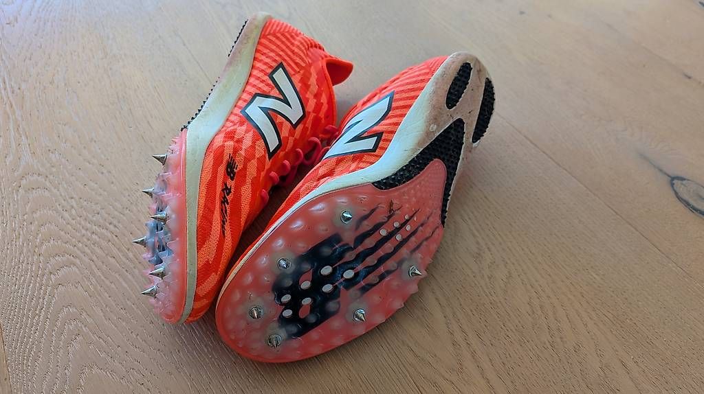 Scarpe da uomo: NB Nagelschuhe Gr. 40 – Usato da Biglen venduto da takamine 1