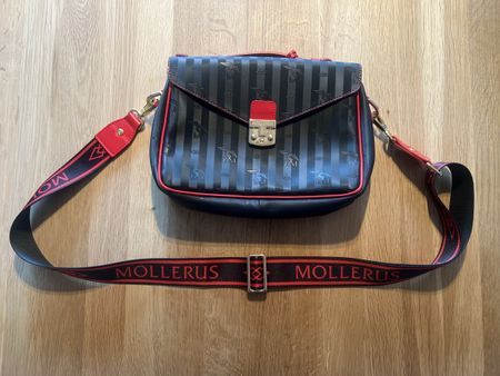Mollerus shoulderbag black/red, in good conditions