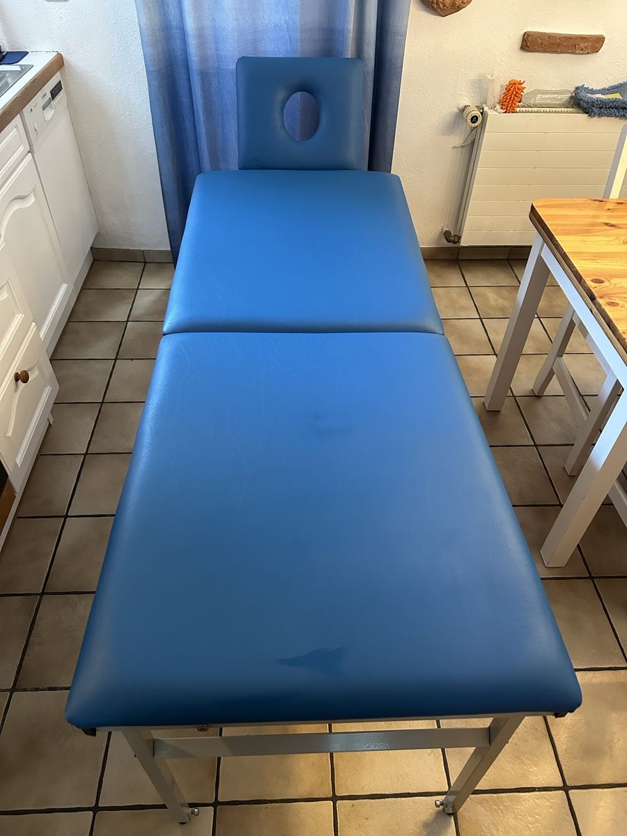 Massagegeräte: Massagetisch – Gebraucht aus Rebstein von Svnb03